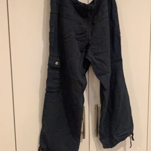 Black pants  - Picture 8 of 8